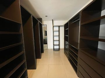 OPORTUNIDAD: CASA CON INCREIBLE VISTA