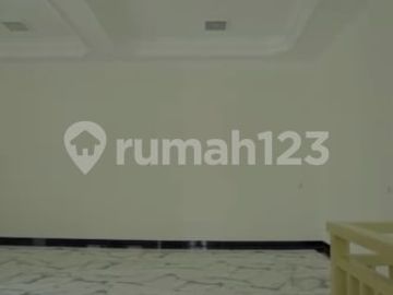 Dijual Rumah Pinggir Jalan Ciganjur Jakarta Selatan SHM 114M