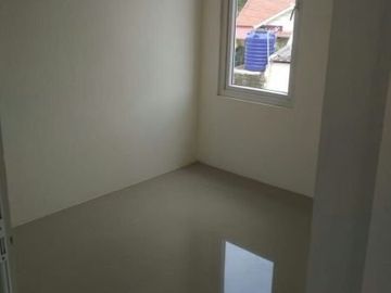 RUMAH 2 LANTAI BOGOR LOKASI YANG STRATEGIS (STASIUN CILEBUT CUMA 10 MENIT DAN DEKAT PINTU TOL)