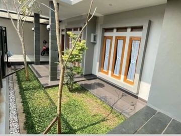 Rumah bagus dekat setraduta, gunung batu cimahi utara