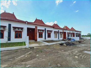 Rumah Limasan Modern Prambanan Unik dan Khas