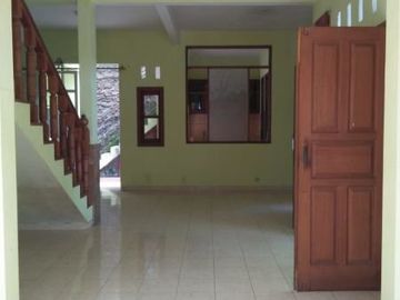 Rumah dijual murah dekat kampus unmer dan UIN di tidar lowokwaru kota Malang.