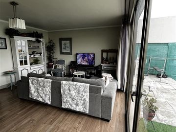 Casa en venta de 3 dorm. en Hacienda El Peñón