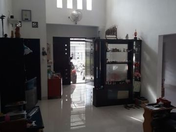 Dijual Rumah Sutera Delima Alam Sutera Tangerang Selatan 2 Lantai 5 Kamar tidur Lokasi Strategis