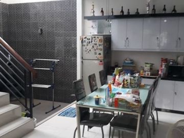 Dijual Rumah Sutera Delima Alam Sutera Tangerang Selatan 2 Lantai 5 Kamar tidur Lokasi Strategis