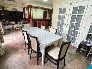 Casa en venta en Quilmes Centro
