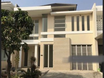 Rumah baru mewah di villa bukit regency 3 pakuwon indah