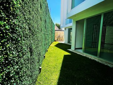 Casa en Venta de 5 recámaras con baño, Junto a Sonata Lomas de Angelópolis II