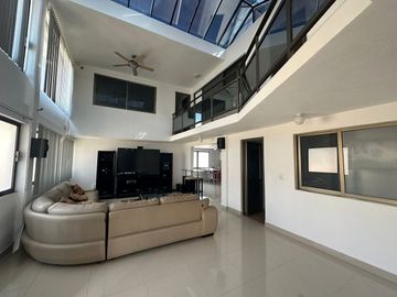 VENTA DE EDIFICIO EN LAGO DE GUADALUPE