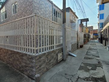casa en venta en villa del prado. Cod V4926