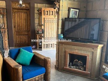 CASA EN VENTA EN TEQUISQUIAPAN EN REAL DEL CIERVO JANE