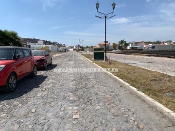 CASA EN VENTA EN TEQUISQUIAPAN EN REAL DEL CIERVO JANE