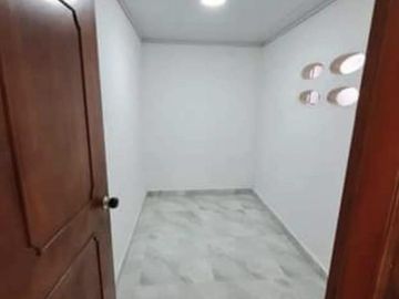apartamento en venta en los robles. Cod V90703