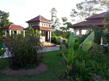 HOUSE AND LOT FOR SALE IN CORON, PALAWAN