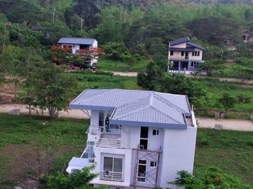 HOUSE AND LOT FOR SALE IN CORON, PALAWAN