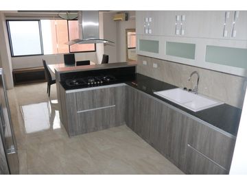 HERMOSO PENTHOUSE VISTA AL MAR MANTA.