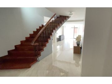 HERMOSO PENTHOUSE VISTA AL MAR MANTA.
