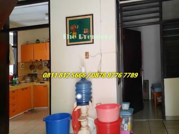RUMAH BESAR DI KELAPA PUYUH ada 4 kamar kost (2 terisi)