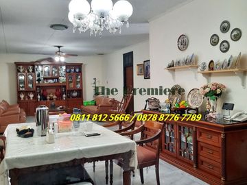 RUMAH BESAR DI KELAPA PUYUH ada 4 kamar kost (2 terisi)