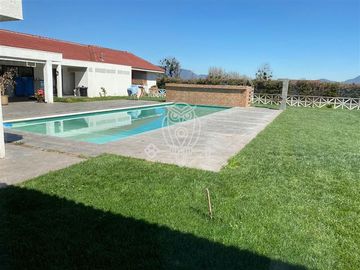 Casa en venta 5D 4B Piscina Sta Cecilia en El Monte