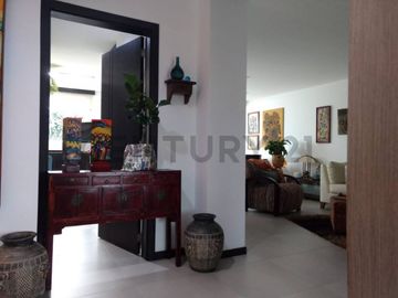 EN VENTA CASA EN DOS PLANTAS EN CONJUNTO LOS VIÑALES