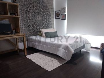 EN VENTA CASA EN DOS PLANTAS EN CONJUNTO LOS VIÑALES