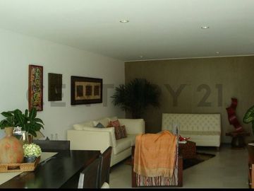 EN VENTA CASA EN DOS PLANTAS EN CONJUNTO LOS VIÑALES