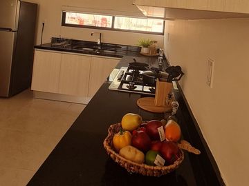 Casa de 3 recamaras en residencial con casa club, alberca, gimnasio, terraza