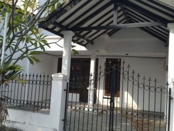 Rumah Dijual di Darmo Permai Selatan, Surabaya