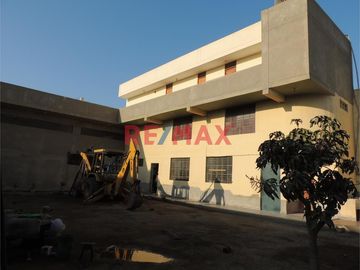 Se Vende Local Comercial En Av. El Dorado 2800 - Jose Leonardo Ortiz