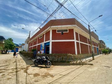 Se Vende Local Comercial En Av. El Dorado 2800 - Jose Leonardo Ortiz