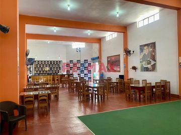 Se Vende Local Comercial En Av. El Dorado 2800 - Jose Leonardo Ortiz
