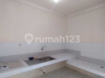 Dijual Rumah 2 Lantai Minimalis Hadap Selatan Siap Huni Sutera Feronia Alam Sutera