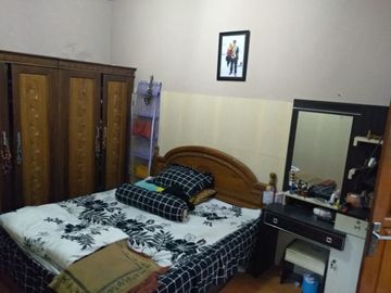 DIJUAL RUMAH 2 LANTAI KAMAR 6 DEKAT RAYA SENGKALING DAU MALANG