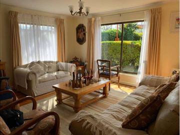 Se vende Casa con amplio terreno en Chiguayante