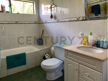 Se vende Casa con amplio terreno en Chiguayante