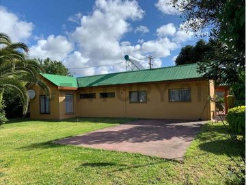 Se vende Casa con amplio terreno en Chiguayante