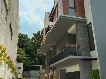 Mini Townhouse Baru murah di Kebayoran Baru mulai dari 9,5 Milyar