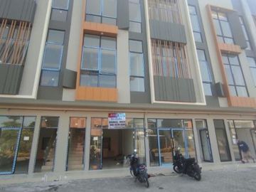ruko eastern park baru 3 Lantai