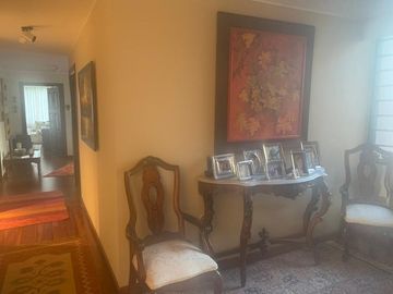 EN VENTA HERMOSO DEPARTAMENTO UBICACION RESIDENCIAL: TIENE MUCHA ILUMINACION ESTE BELLO DEPARTAMENTO: SECTOR EXCLUSIVO  QUITO TENIS,
