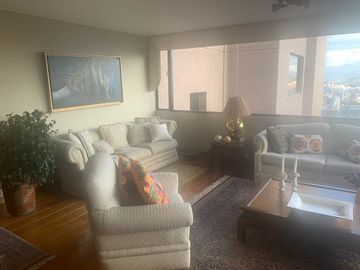 EN VENTA HERMOSO DEPARTAMENTO UBICACION RESIDENCIAL: TIENE MUCHA ILUMINACION ESTE BELLO DEPARTAMENTO: SECTOR EXCLUSIVO  QUITO TENIS,
