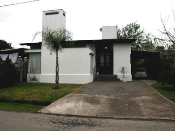 Casa en venta 4 amb en Altos del Sol