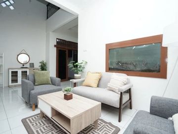 Rumah luas 2 lantai siap huni di Larangan selatan Kota Tangerang