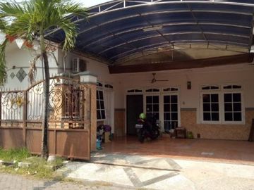 Rumah griya babatan mukti Carport 2mobil