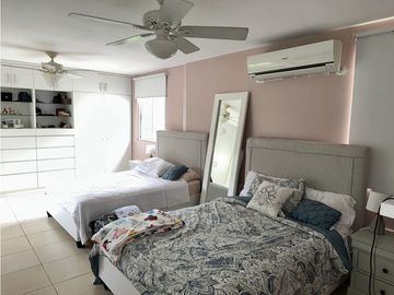 Se VENDE Casa Unifamiliar en PH Crystal Spring - Condado del Rey