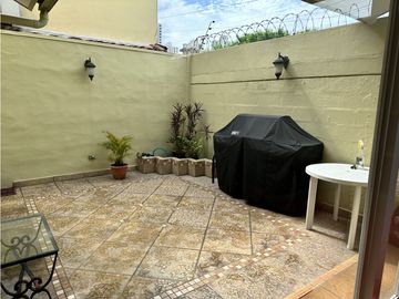 Se VENDE Casa Unifamiliar en PH Crystal Spring - Condado del Rey
