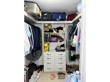 Se VENDE Casa Unifamiliar en PH Crystal Spring - Condado del Rey