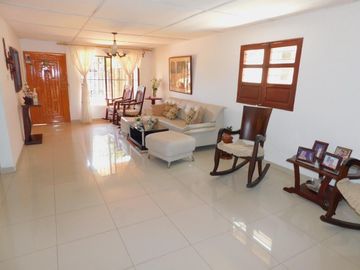 casa en venta en san josé. Cod V84830
