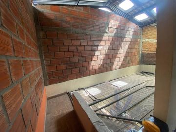 casa en venta en urbanización la nueva base. Cod V36