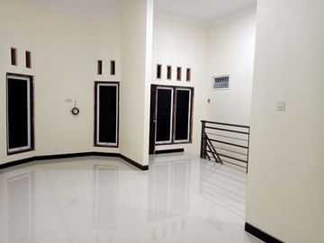 Jual Rumah Baru Luas di Kuwak Utara Kota Kediri